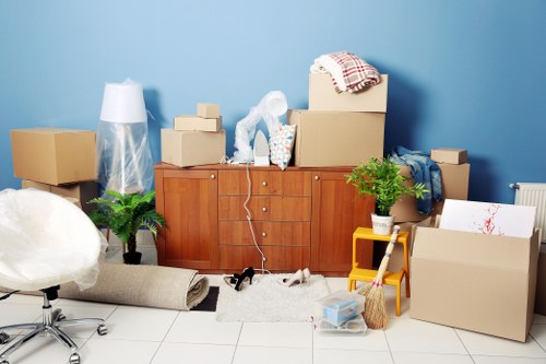 City street access considerations for removals in Italy