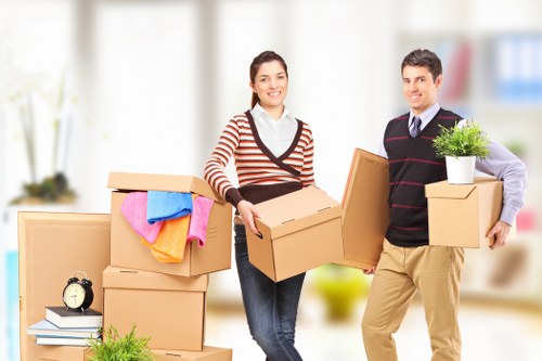 Careful transport of household items during removals in Italy