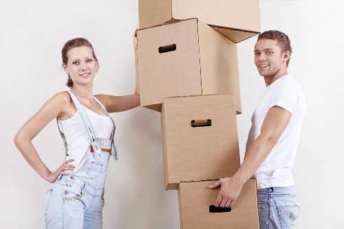 Booking a removal van service for a move in Italy