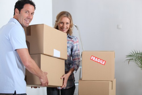 Local removals van service for apartments and homes in Italy